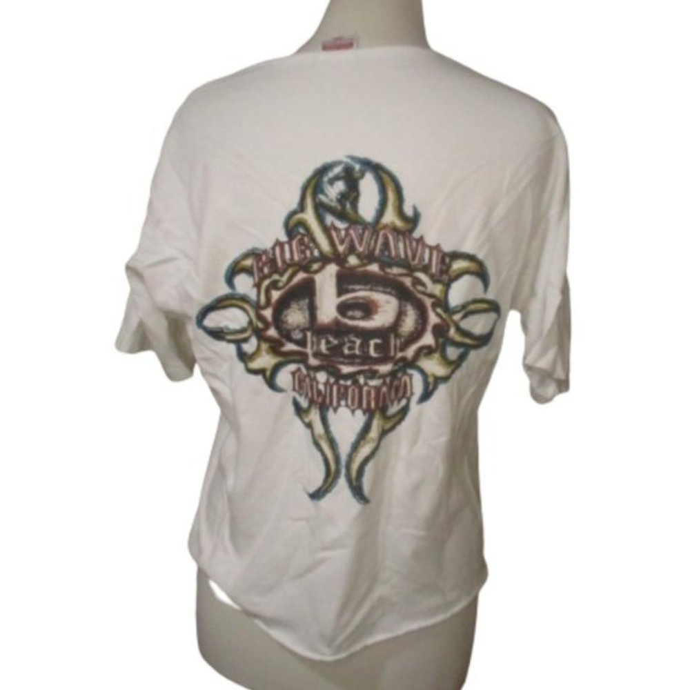 Vintage 90s Y2K Grunge Big Wave Beach California CA Surfer Tee Shirt